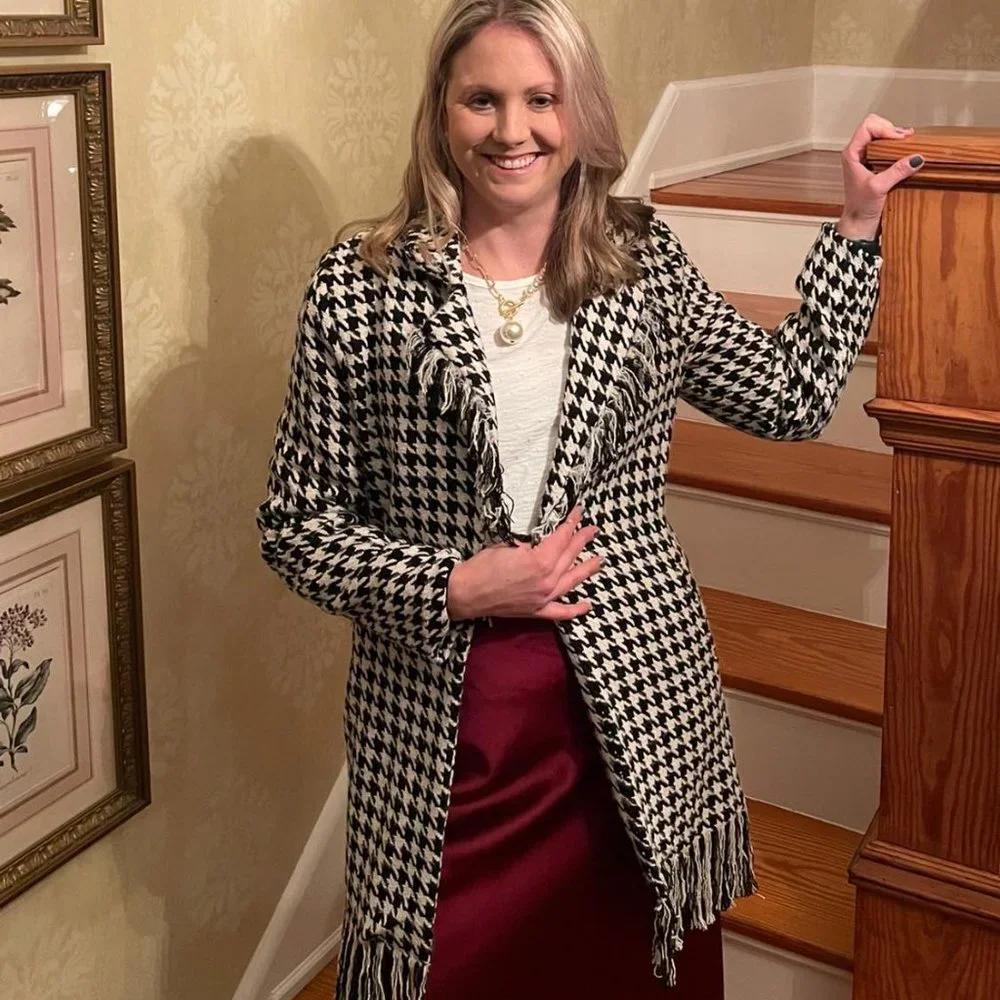 Modern Houndstooth Coat - Picture 3 of 3